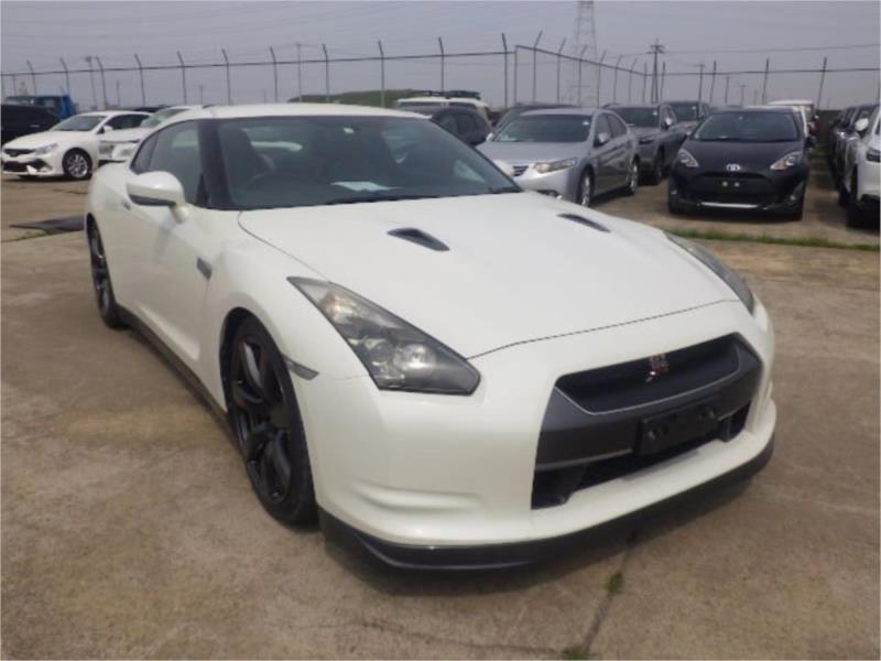 >2008 NISSAN GT-R 2D COUPE PREMIUM R35